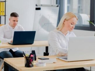 Gün Boyu Oturmak Sağlığı Tehdit Ediyor - Kadın Girişim
