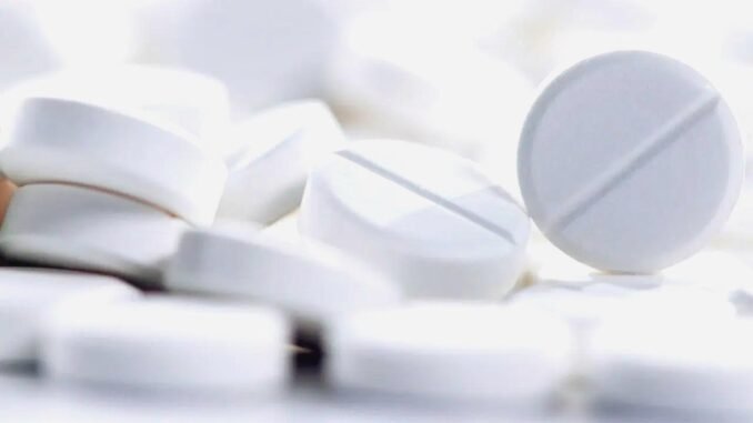 Bilinçsiz Aspirin Kullanımı: Gizli Kanama Riski - Kadın Girişim